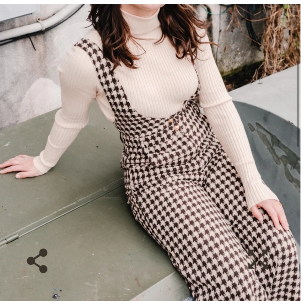 Storia Cream and Brown Houndstooth Jumpsuit